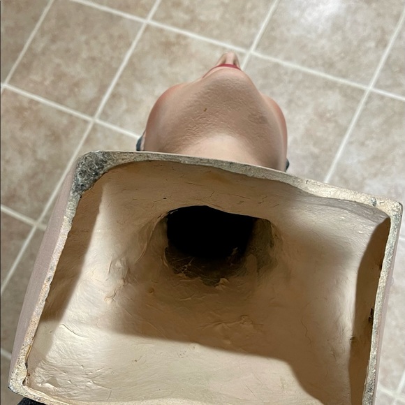 Vintage Female Head mannequin display. - Picture 5 of 7